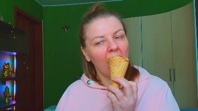 VeronnikaG live cam on Cam4