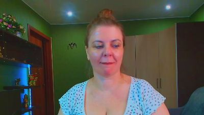 VeronnikaG live cam on Cam4