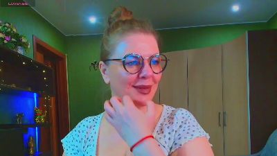 VeronnikaG live cam on Cam4