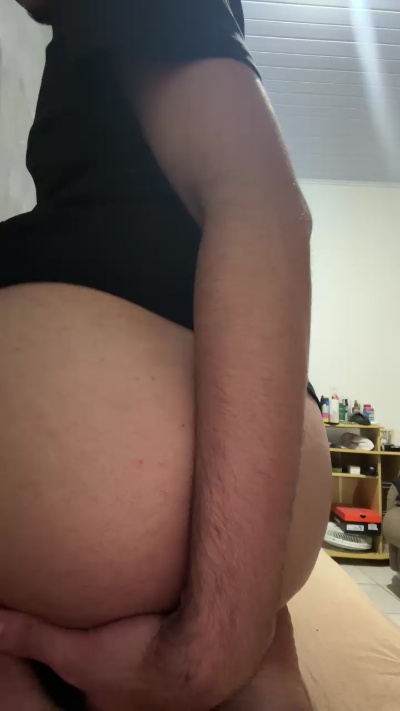 Versatil27xxx live cam on Cam4