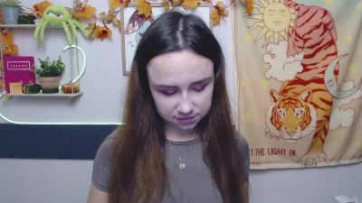 Very_Shy_Girl live cam on Cam4