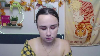 Very_Shy_Girl live cam on Cam4