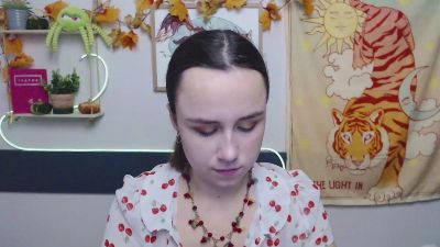 Very_Shy_Girl live cam on Cam4