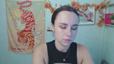 Very_Shy_Girl live cam on Cam4