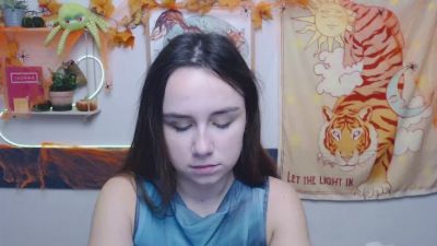 Very_Shy_Girl live cam on Cam4