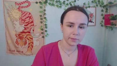 Very_Shy_Girl live cam on Cam4