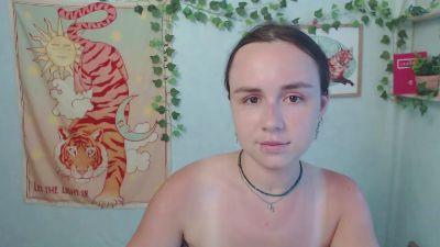 Very_Shy_Girl live cam on Cam4