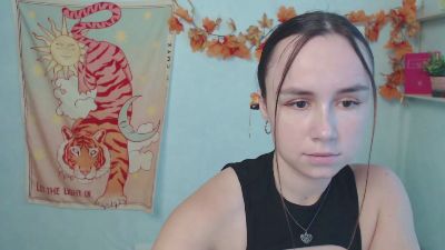 Very_Shy_Girl live cam on Cam4