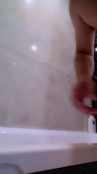 VibeMeHard live cam on Cam4