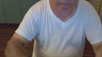 Vibra3 live cam on Cam4