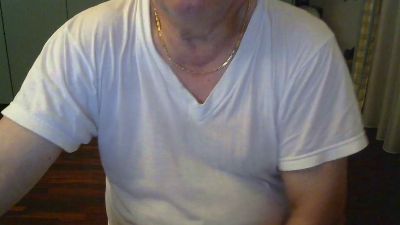 Vibra3 live cam on Cam4