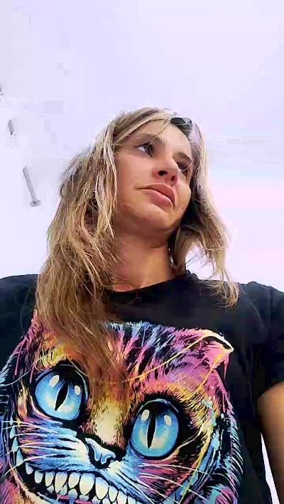 Viciosilla85 live cam on Cam4