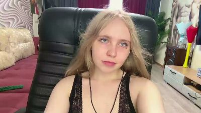 VickiLehtinen live cam on Cam4