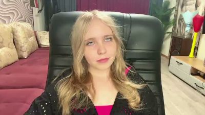 VickiLehtinen live cam on Cam4