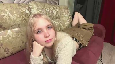 VickiLehtinen live cam on Cam4