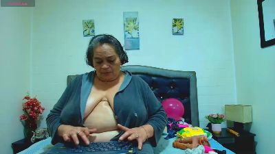 VickyBoobss live cam on Cam4