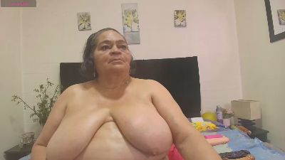 VickyBoobss live cam on Cam4