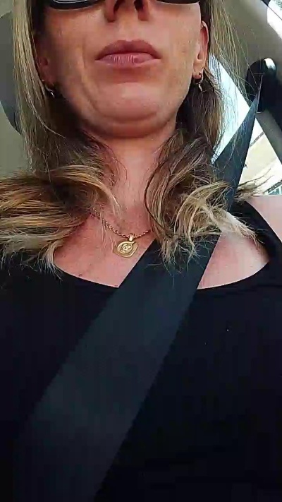 Victoria356 live cam on Cam4
