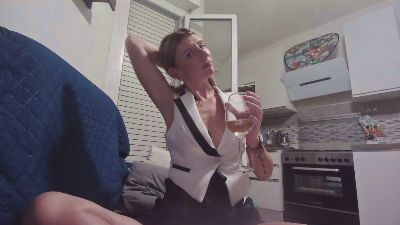 Victoria356 live cam on Cam4