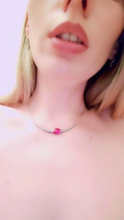 Victoria356 live cam on Cam4