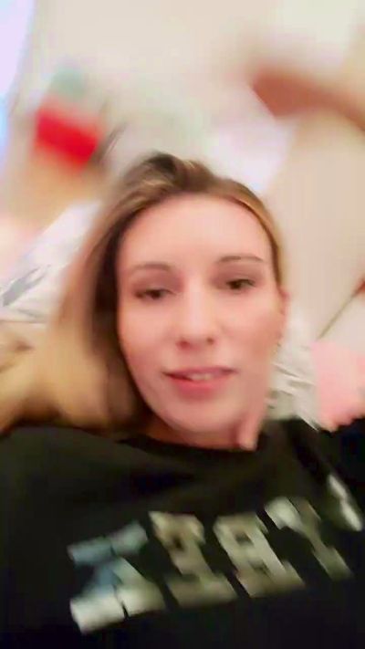 Victoria356 live cam on Cam4