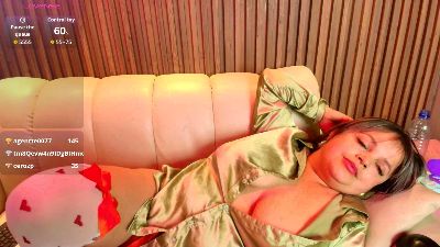 VictoriaLombard live cam on Cam4