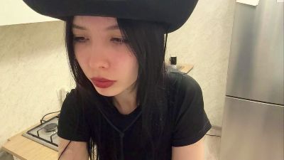 VictorinaEdde live cam on Cam4