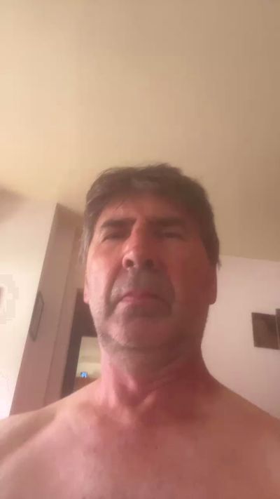 Vieni5 live cam on Cam4
