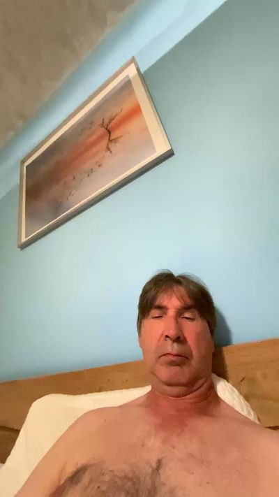 Vieni5 live cam on Cam4