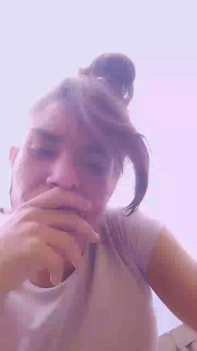 Viiela live cam on Cam4