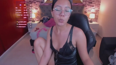 Viiolet__moon live cam on Cam4