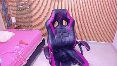 Viiolet__moon live cam on Cam4