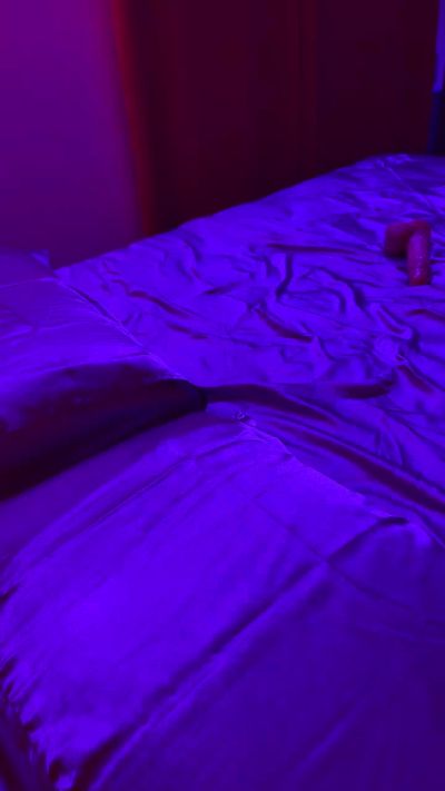 Vikahamaranova live cam on Cam4