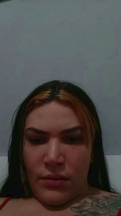 Vikali live cam on Cam4