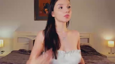 VikiCage live cam on Cam4