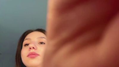 VikiCage live cam on Cam4