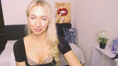 ViktoriiaS_ live cam on Cam4