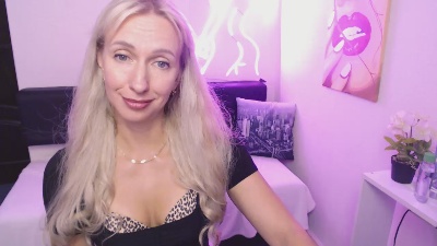 ViktoriiaS_ live cam on Cam4