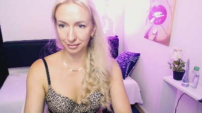 ViktoriiaS_ live cam on Cam4