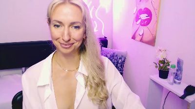 ViktoriiaS_ live cam on Cam4