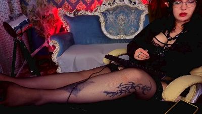 VilvetMistress live cam on Cam4