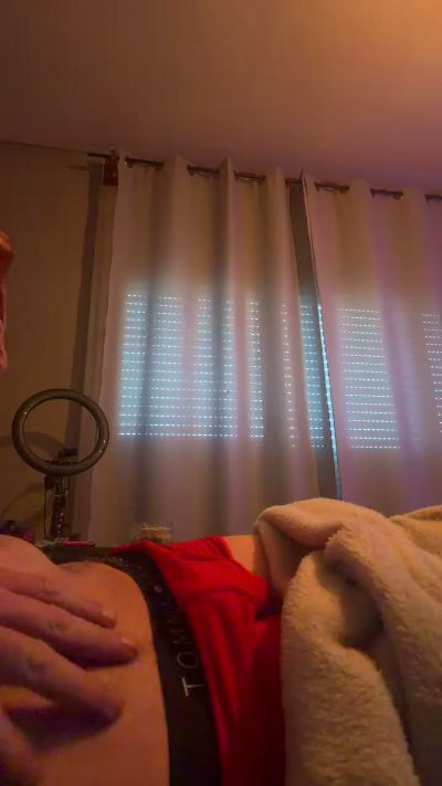 Vinc2795 live cam on Cam4