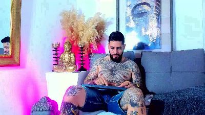 VincentSartori live cam on Cam4
