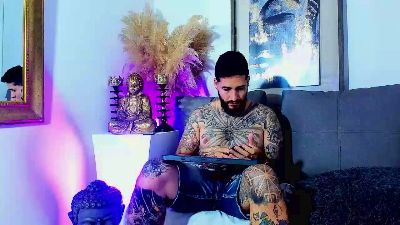 VincentSartori live cam on Cam4