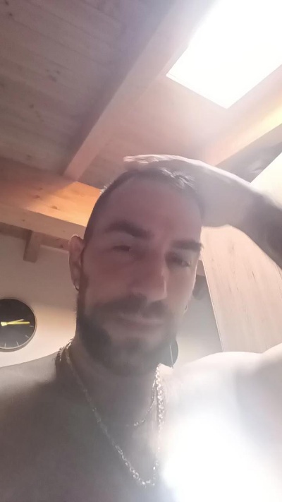 Vindiesel89 live cam on Cam4