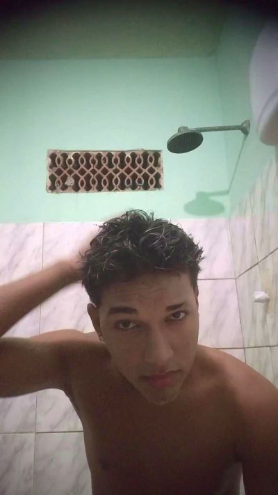 Profile and Statistics for Vini18cm_novin on Cam4