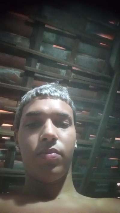 Vini18cm_novin live cam on Cam4