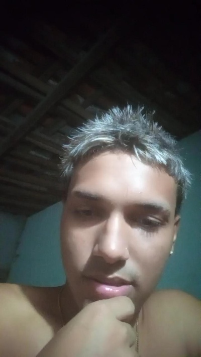 Vini18cm_novin live cam on Cam4