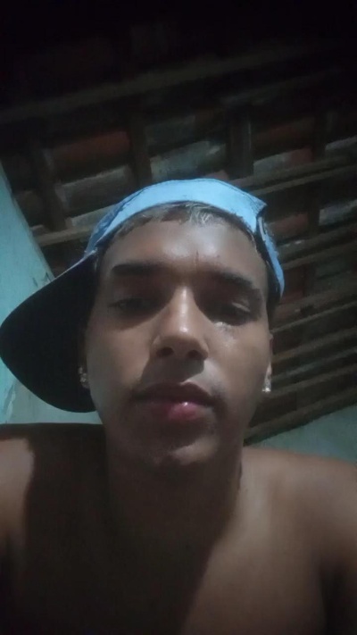 Vini18cm_novin live cam on Cam4