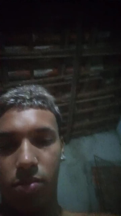 Vini18cm_novin live cam on Cam4